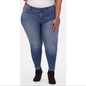 Torrid - size 26 - skinny jean